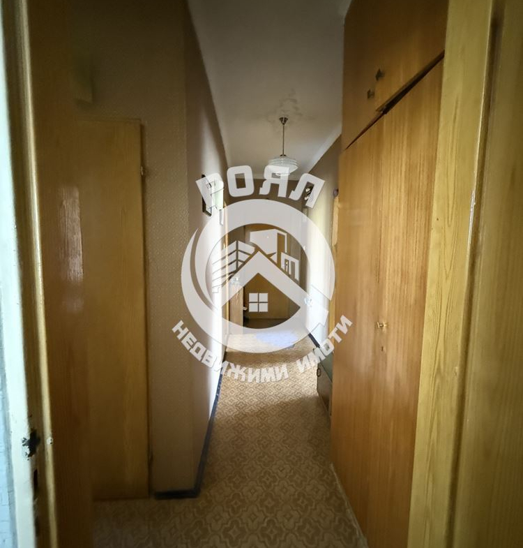 Роял имоти продава тристаен апартамент, Кючук Париж, Пловдив - 0