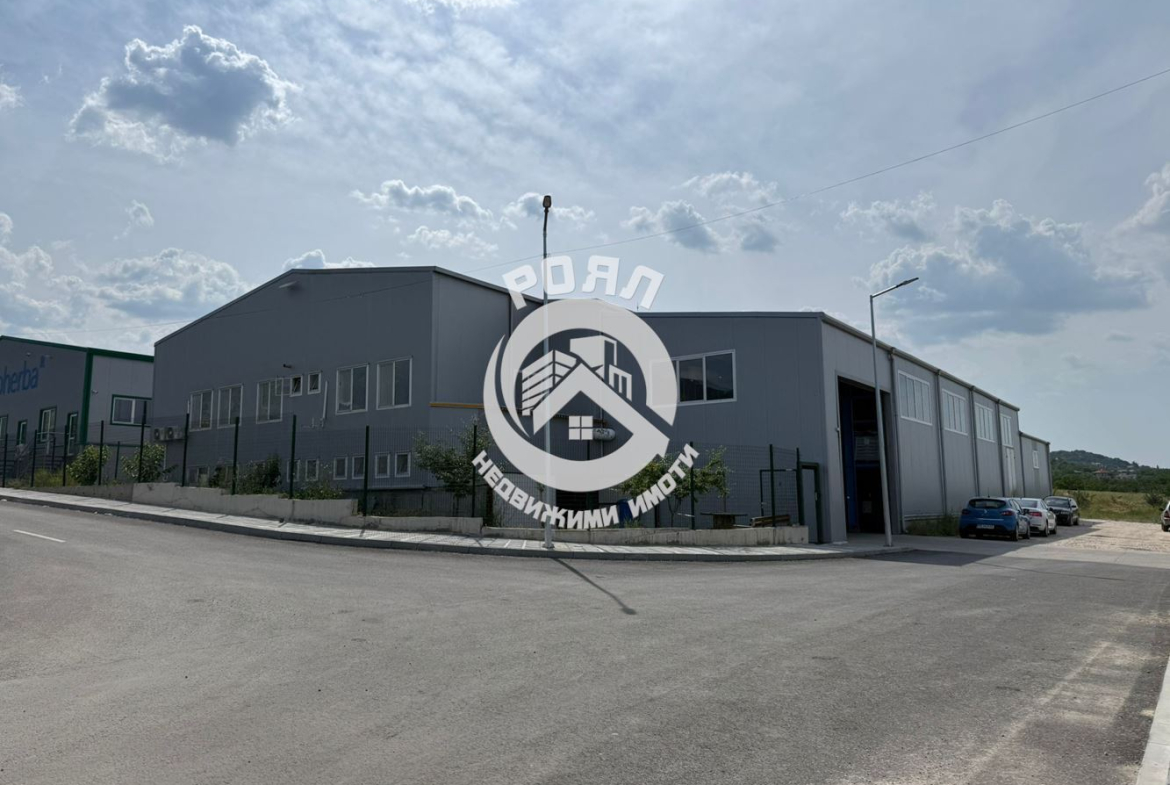 Роял имоти продава Промишлени имоти в гр Куклен - 0