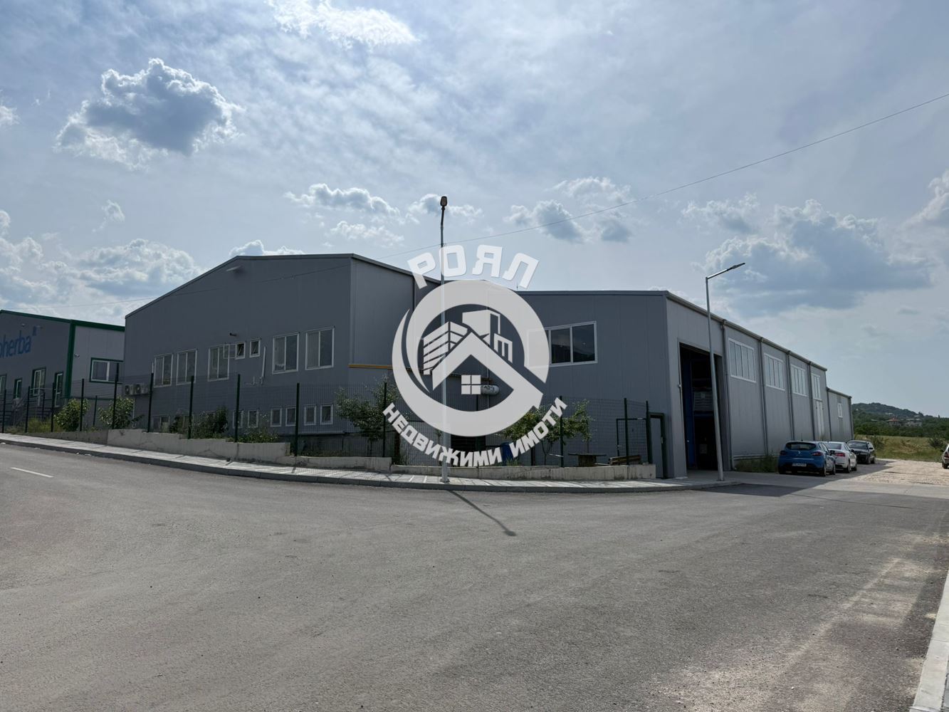 Роял имоти продава Промишлени имоти в гр Куклен - 0