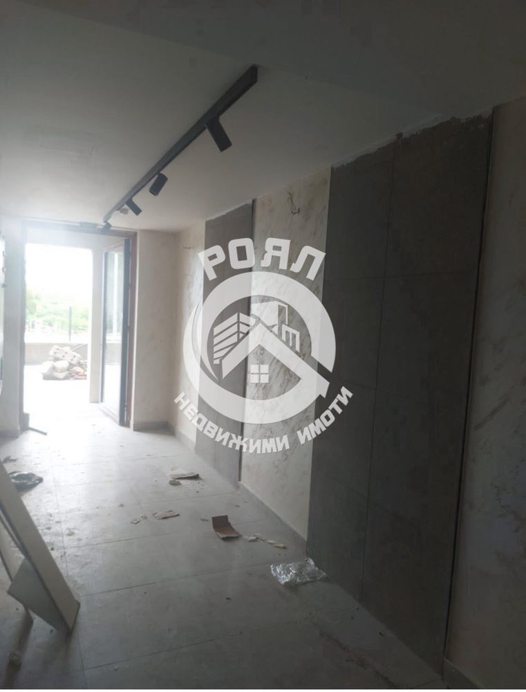 Роял имоти продава двустаен апартамент, с акт 16, комплекс от затворен тип, Тракия, Пловдив - 0