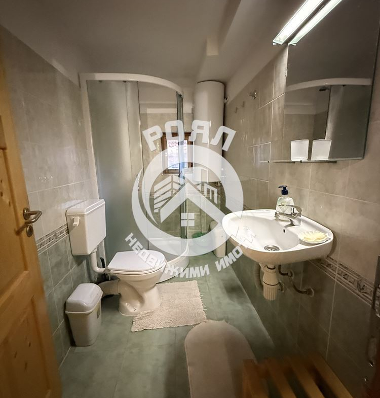 Роял Имоти продава самостоятелна къща за гости в с. Хвойна, област Смолян - 0