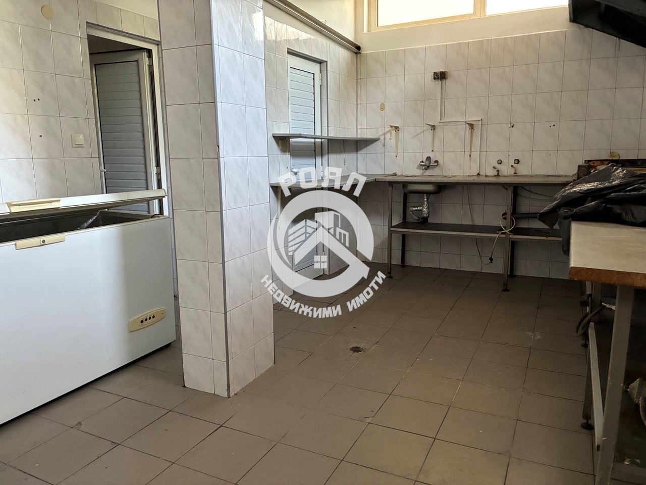 Роял Имоти продава Заведение - Ресторант в кв.Христо Смирненски, Пловдив - 0