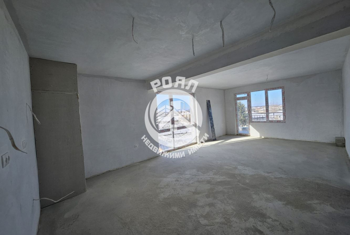 Роял имоти продава тристаен апартамент, с. Стряма - 0