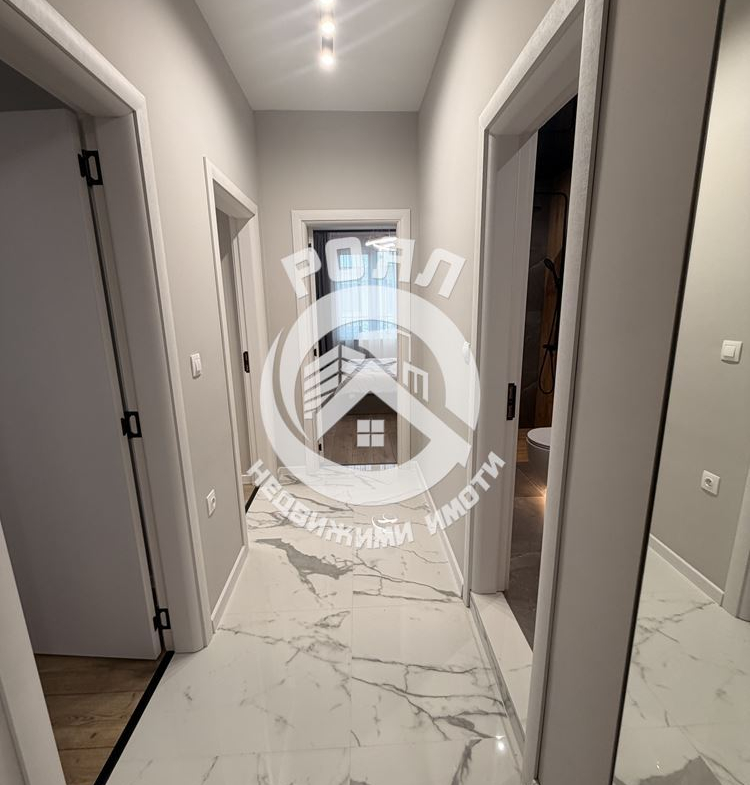 Роял имоти отдава страхотен луксозно обзаведен апартамент Кършияка,Пловдив - 0