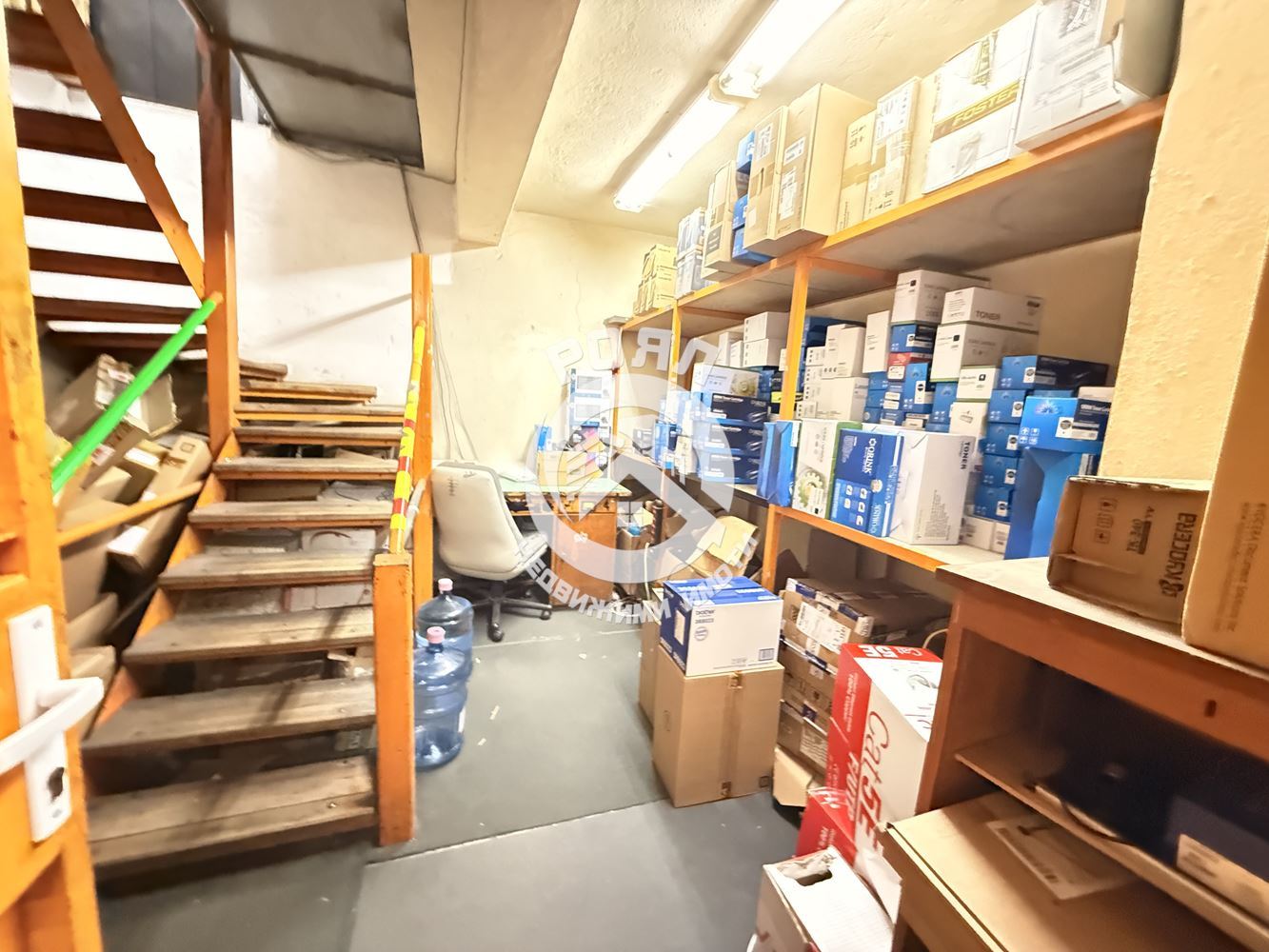 Роял имоти продава магазин на главната гр.Пловдив, Център - 0