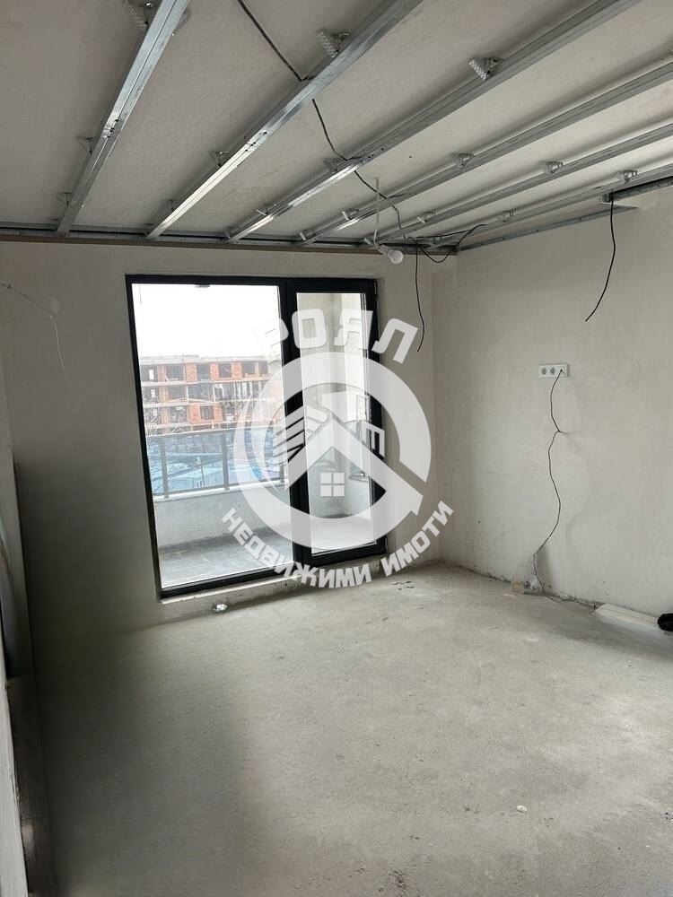 Роял Имоти продава тристаен апартамент в кв.Кършияка - 0