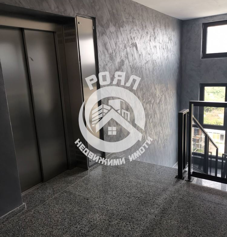 Роял имоти продава Ексклузивно многостаен апартамент, с акт 16, Кючук париж, Пловдив - 0