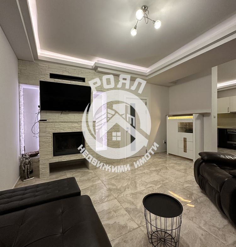 Роял Имоти продава обзаведена къща с 4 спални в село Брестник ,Пловдив - 0