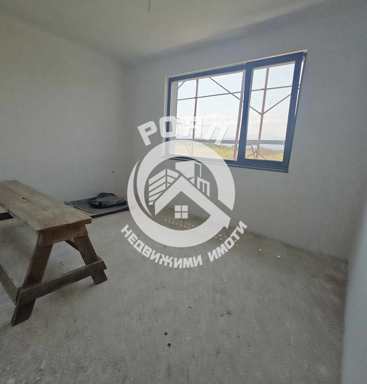 Роял Имоти продава двуетажна къща в гр.Стамболийски - 0