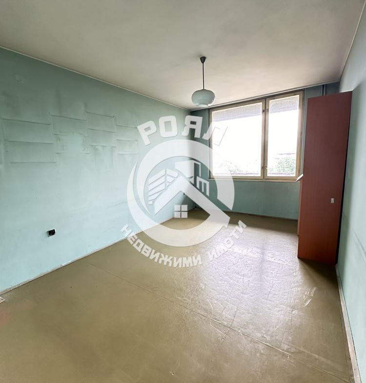 Роял имоти продава многостаен апартамент , Кючук Париж, Пловдив - 0