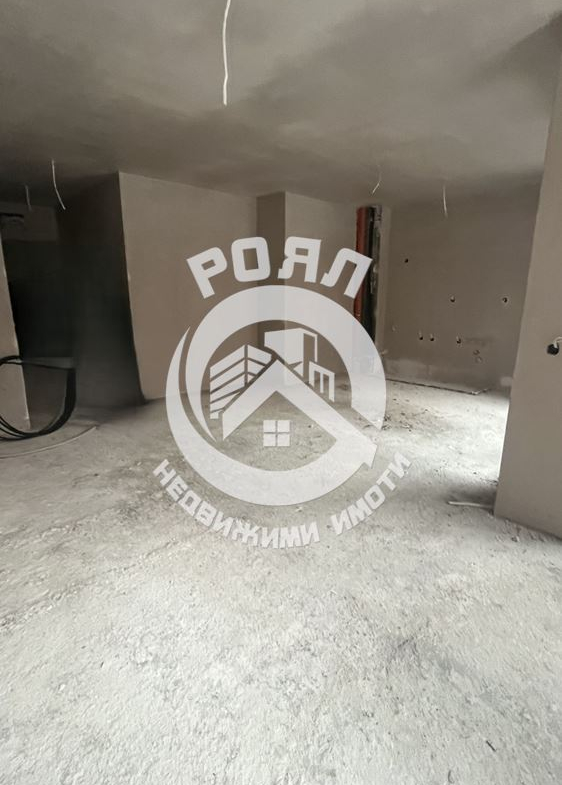 Роял Имоти продава едностаен апартамент в кв.Смирненски - 0