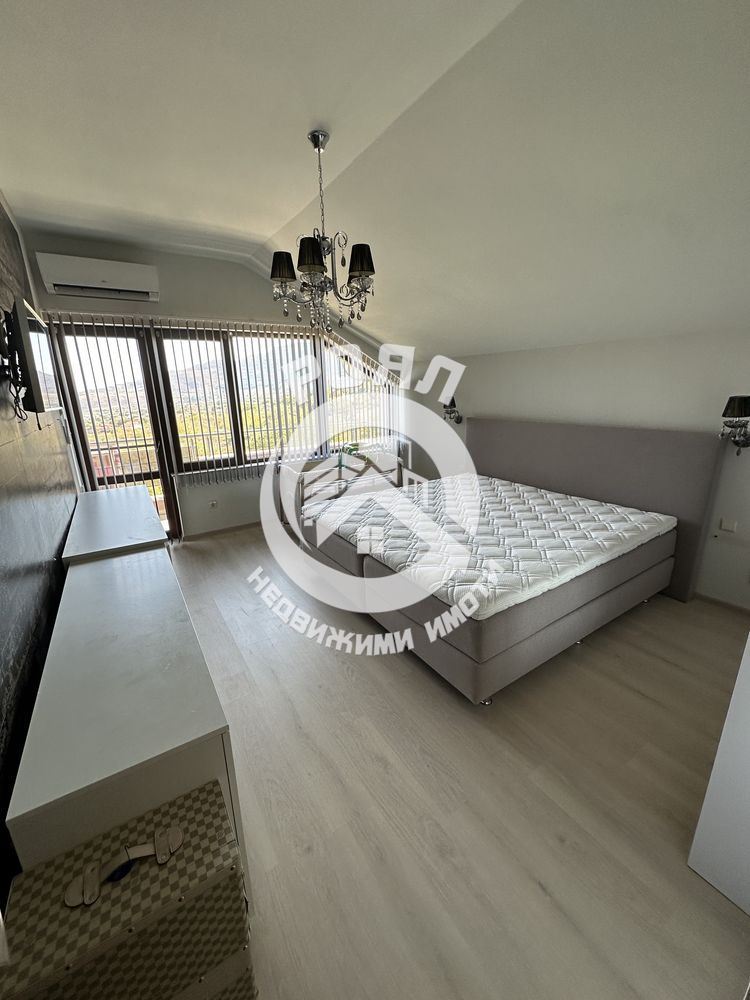 Роял Имоти продава обзаведена къща с 4 спални в село Брестник ,Пловдив - 0