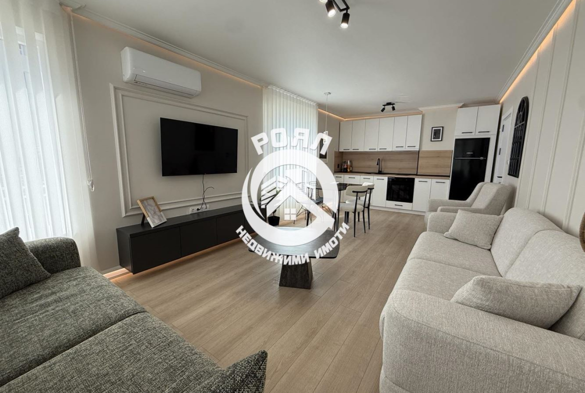 Роял Имоти продава нов, луксозно обзаведен, двустаен апартамент с гараж, Остромила, Пловдив - 0