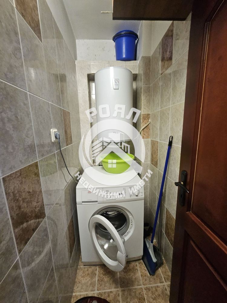 Роял имоти продава тристаен апартамент, Каменица 2, Пловдив - 0