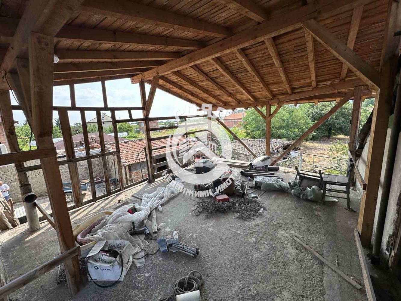 Роял имоти продава Ексклузивно двуетажна къща с двор в с.Йоаким Груево - 0