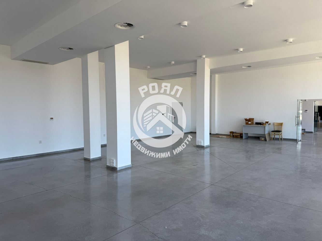 Роял имоти отдава под наем магазин на Околовръстното шосе на Пловдив - 0