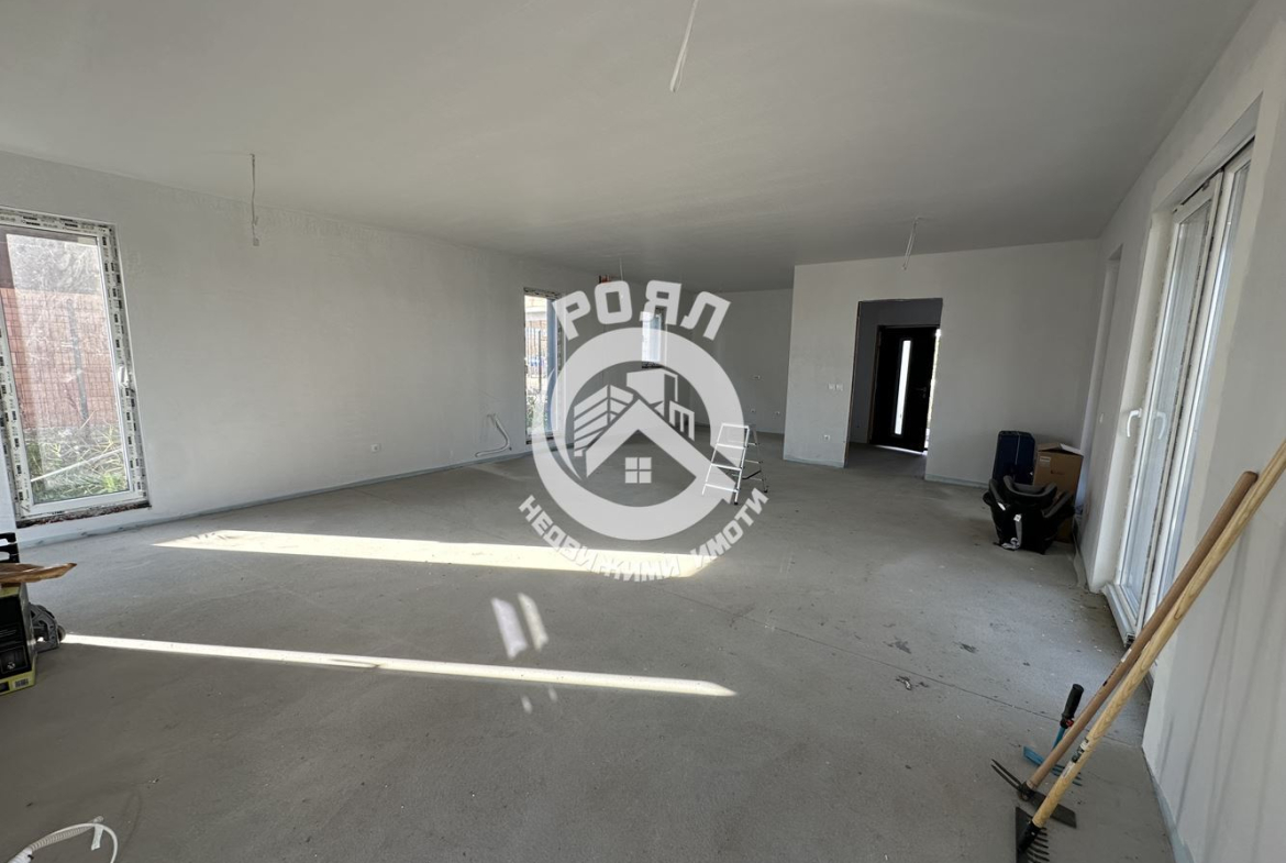 Роял Имоти продава Ексклузивно двуетажна къща в Беломорски, Пловдив - 0