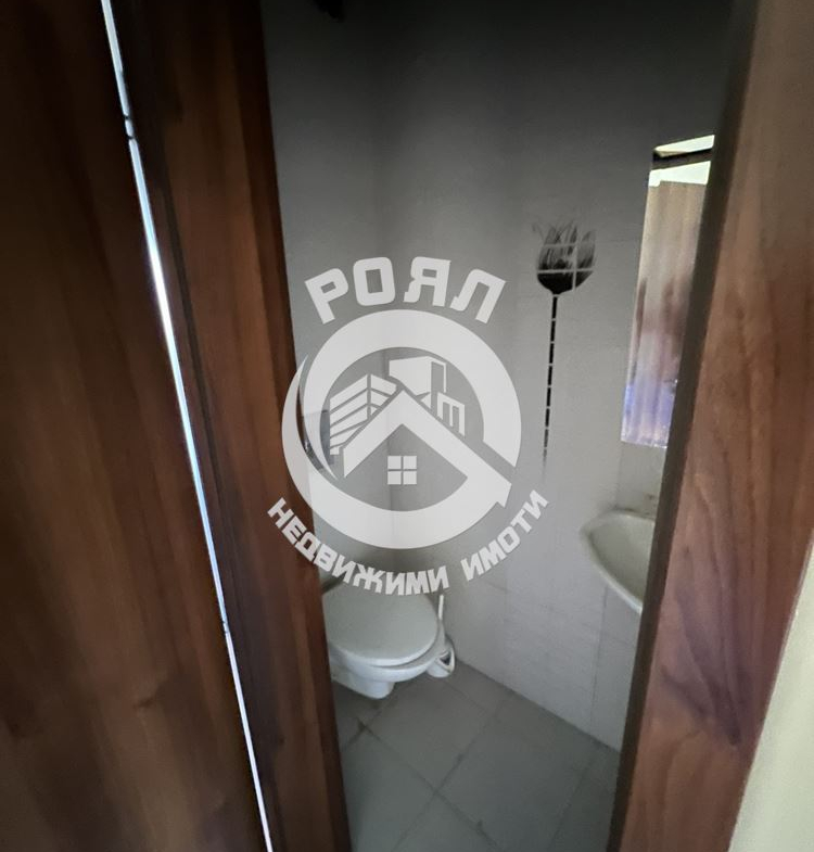 Роял имоти продава многостаен апартамент, Център, Пловдив - 0