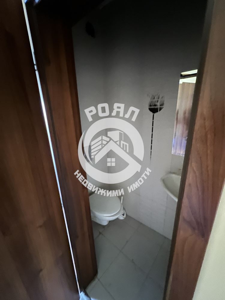 Роял имоти продава многостаен апартамент, Център, Пловдив - 0