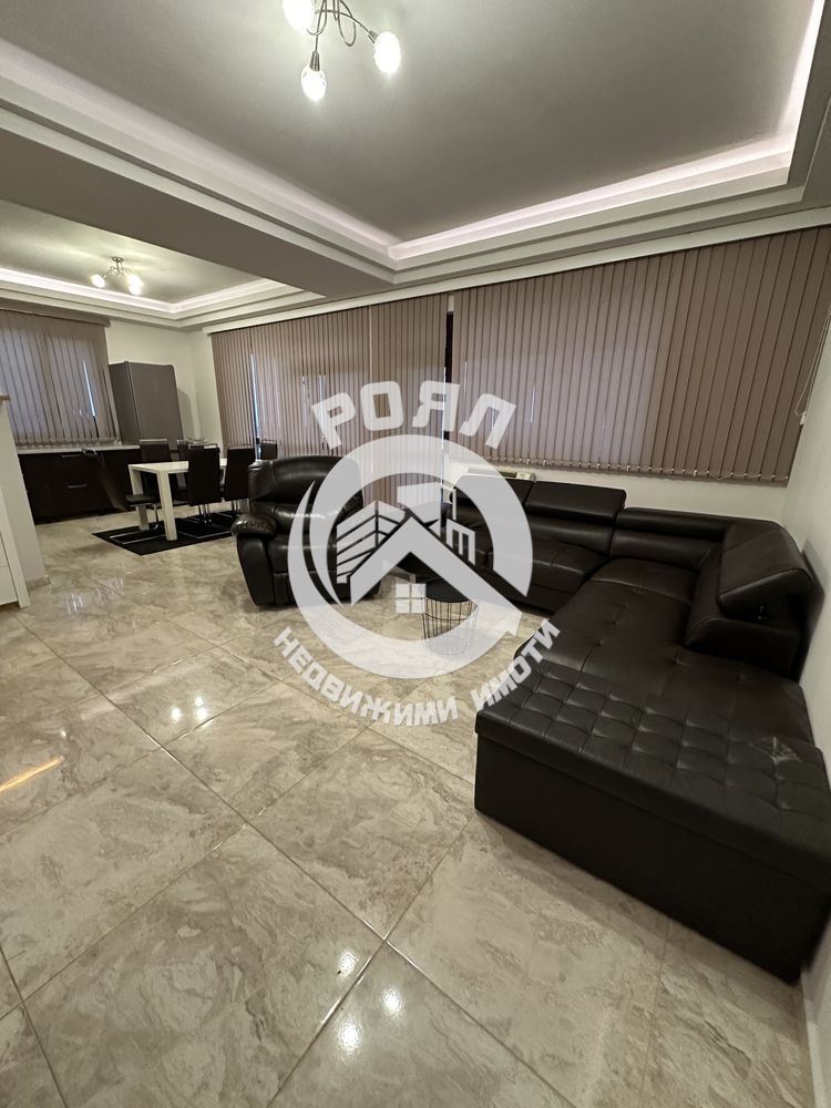 Роял Имоти продава обзаведена къща с 4 спални в село Брестник ,Пловдив - 0