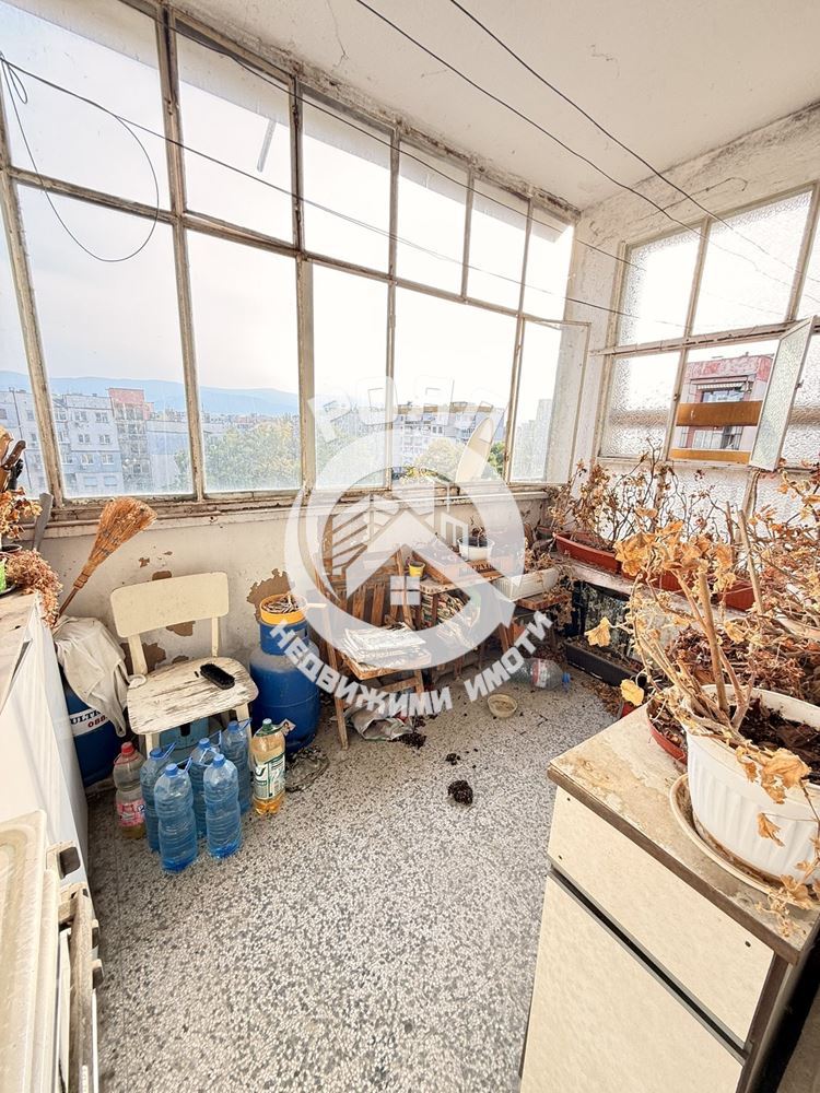 Роял Имоти продава Ексклузивно двустаен апартамент, кв.Кючук Париж, Пловдив - 0