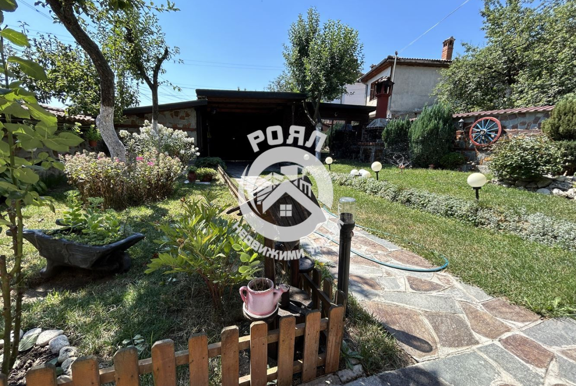 Роял Имоти продава Ексклузивно къща в гр.Копривщица - 0