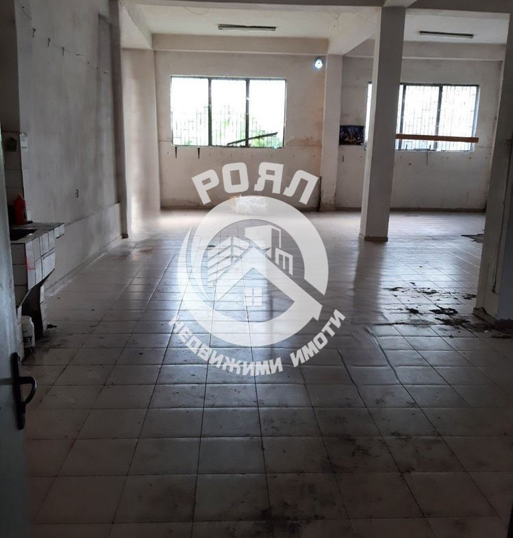 Роял Имоти дава под наем помещение за сервиз в кв. Х.Ботев - 0