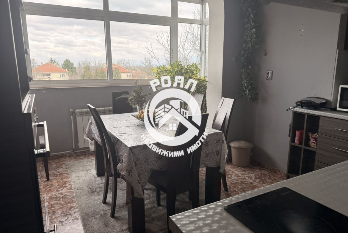 Роял имоти продава 3-стаен апартамент,гр Садово - 0