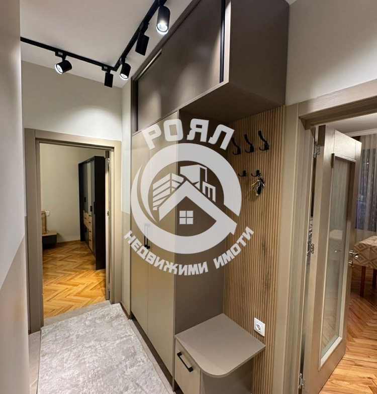 Роял Имоти продава Ексклузивно четиристаен апартамент, Смирненски, Пловдив - 0