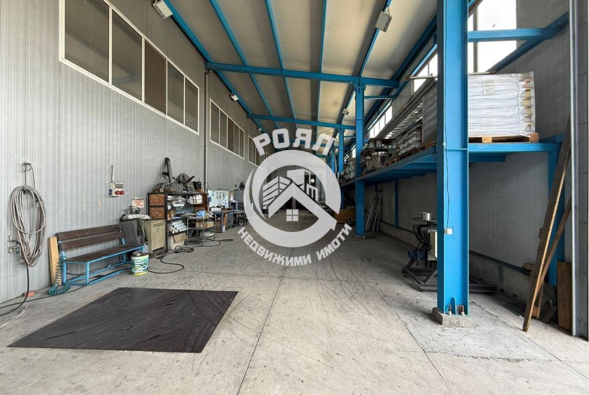 Роял имоти продава Промишлени имоти в гр Куклен - 0