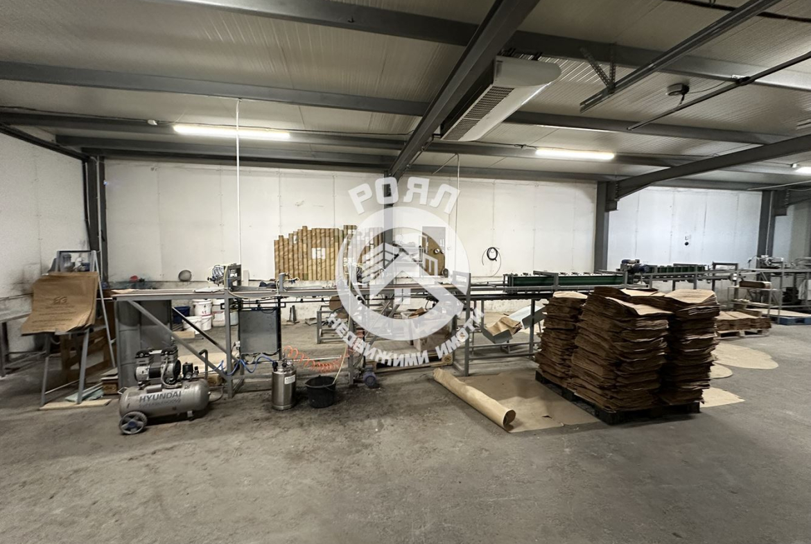 Роял Имоти отдава под наем Промишлено помещение с офис в гр.Стамболийски - 0