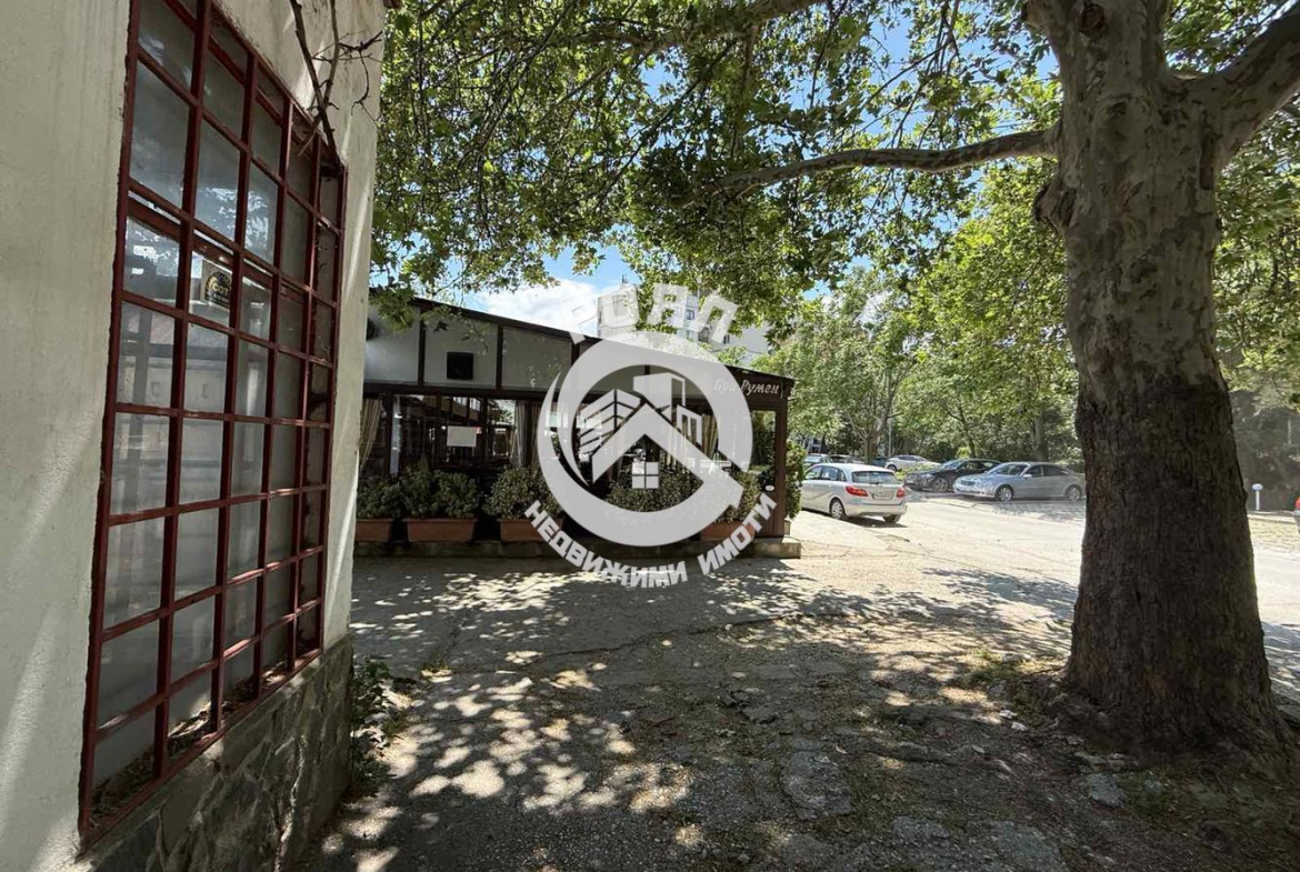 Роял Имоти продава Ексклузивно магазин в жк Тракия,гр.Пловдив - 0