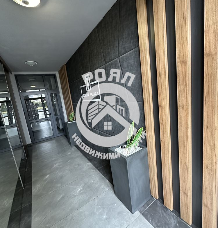 Роял Имоти продава Ексклузивно луксозен, тристаен апартамент в Томов плаза, Тракия, Пловдив - 0