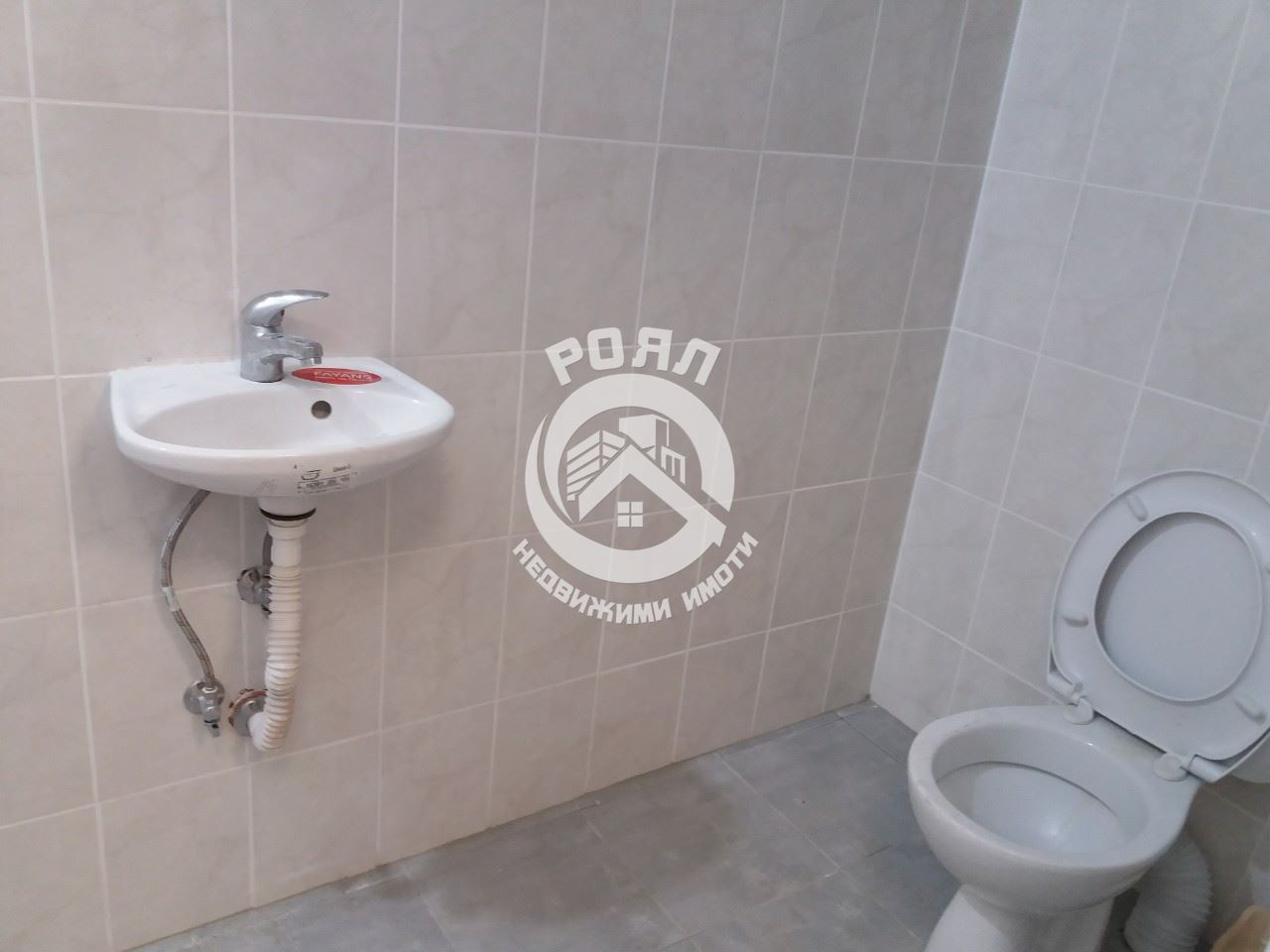 Роял Имоти отдава под наем складово помещение в логистична база в Индустриална зона Север - 0