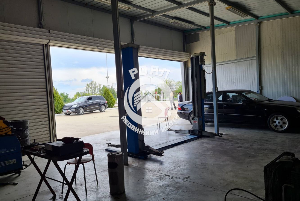 Роял имоти продава автосервиз в с. Стряма - 0