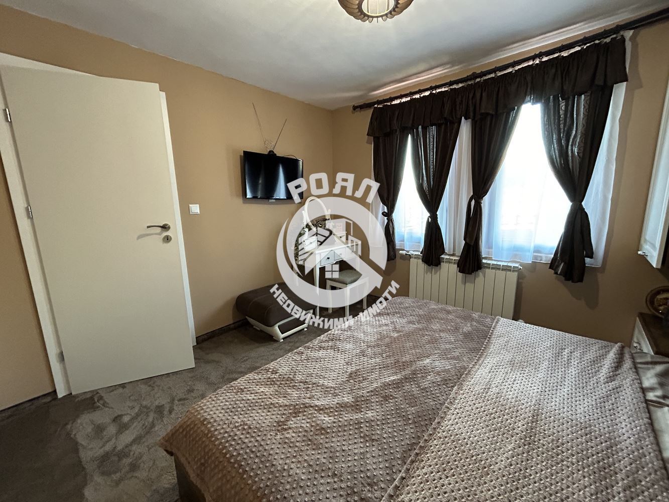 Роял Имоти продава Ексклузивно къща в гр.Копривщица - 0