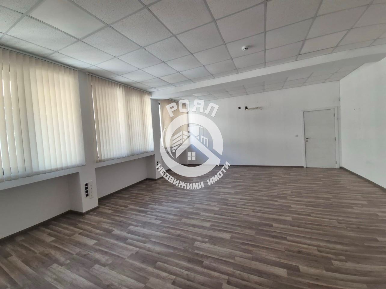 Роял Имоти Отдава под наем офис в гр.Пловдив,бул.Кукленско шосе - 0