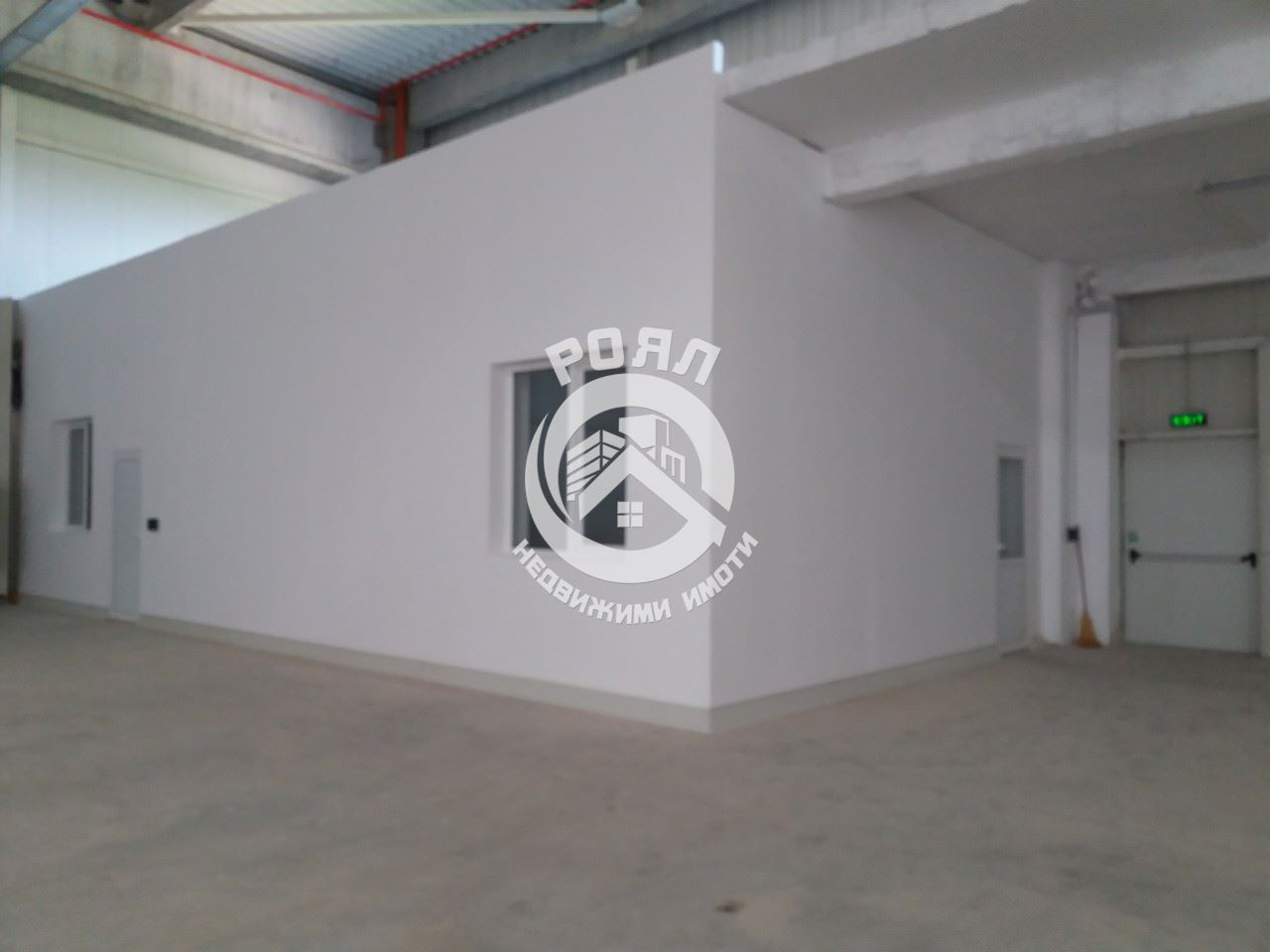 Роял Имоти отдава под наем складово помещение в логистична база в Индустриална зона Север - 0