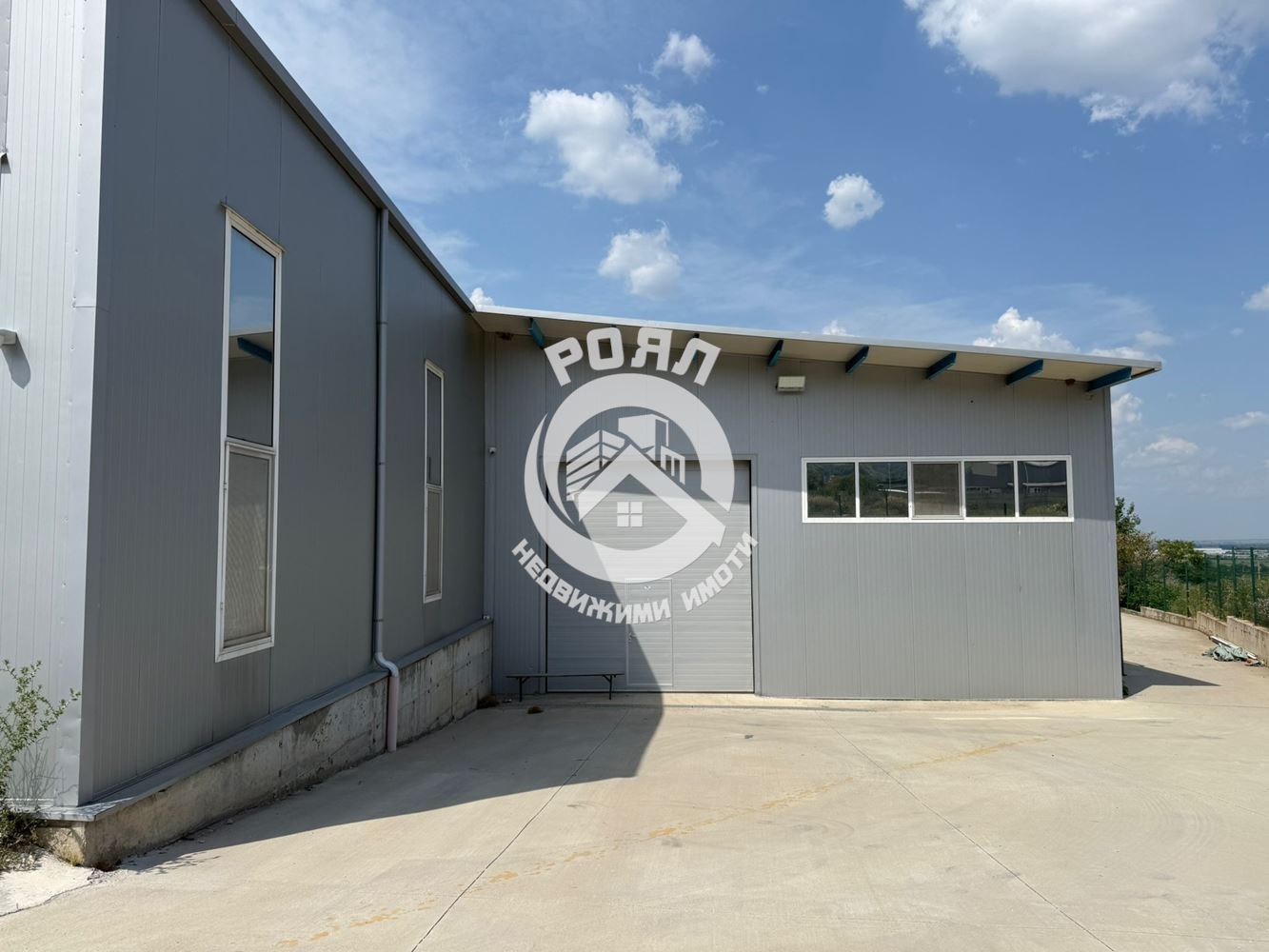 Роял имоти продава Промишлени имоти в гр Куклен - 0