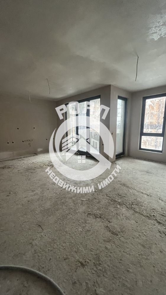 Роял Имоти продава едностаен апартамент в кв.Смирненски - 0