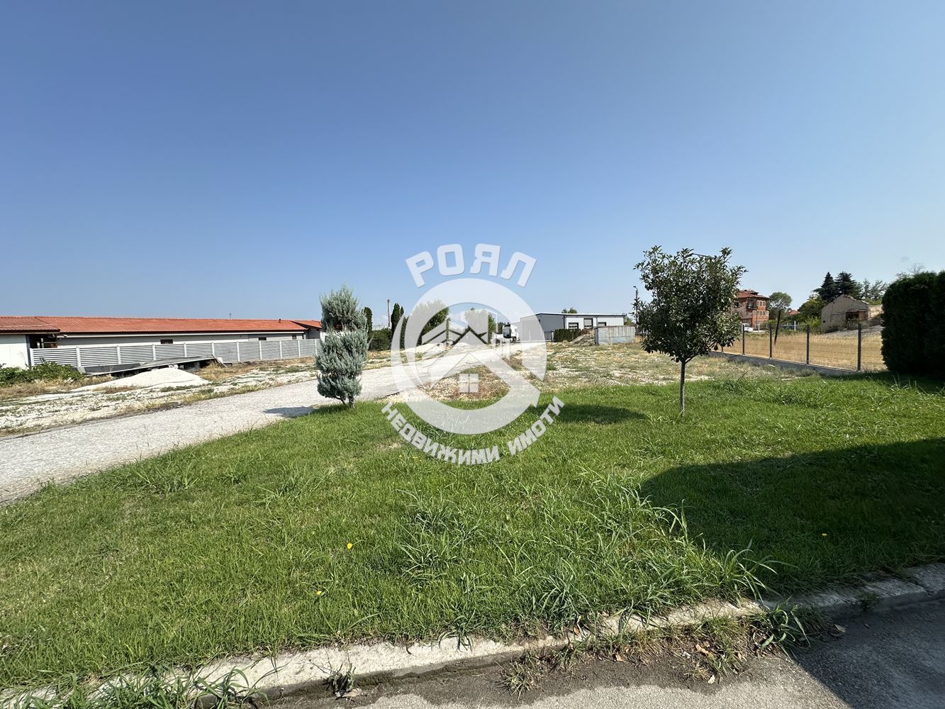 Роял Имоти отдава под наем Промишлено помещение с офис в гр.Стамболийски - 0