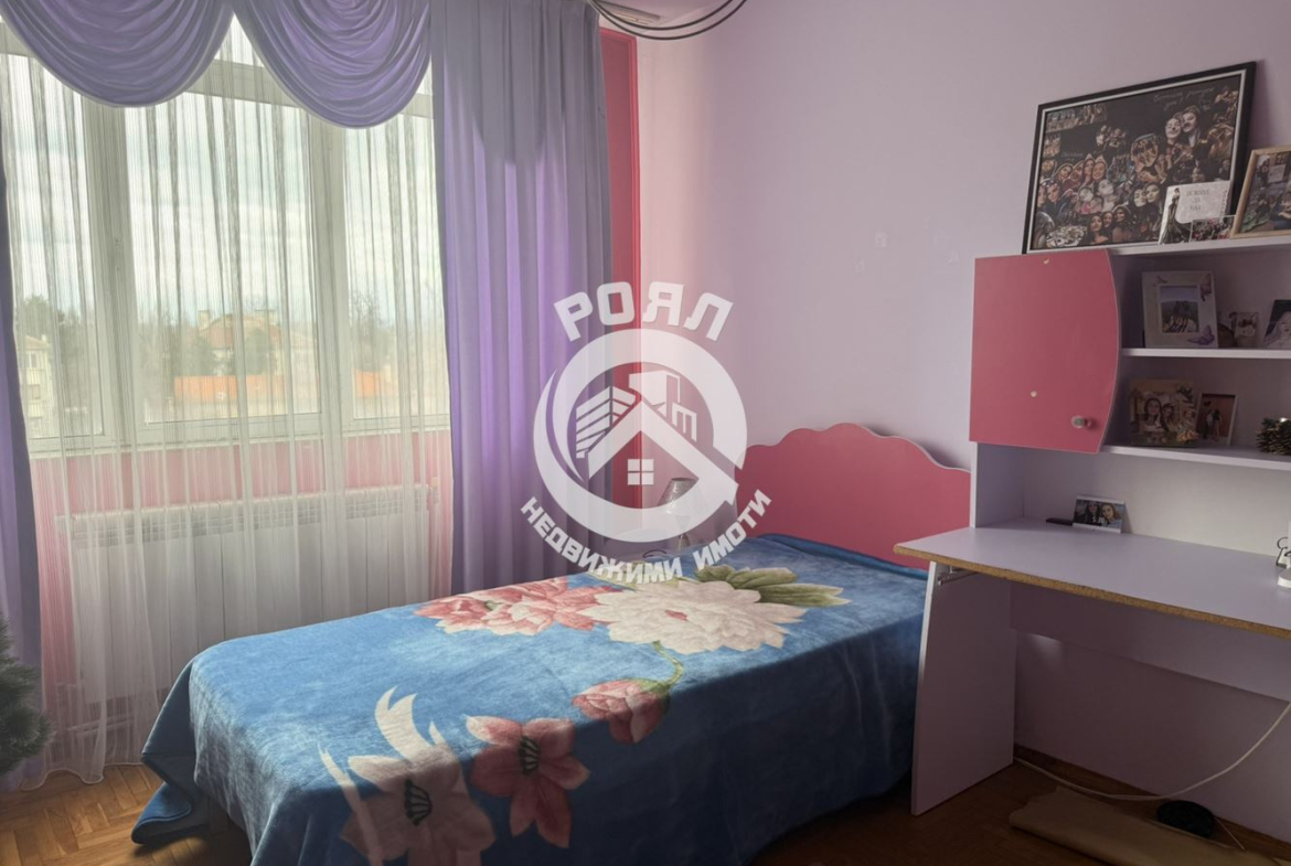 Роял имоти продава 3-стаен апартамент,гр Садово - 0