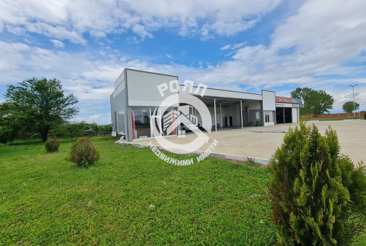 Роял имоти продава автосервиз в с. Стряма - 0