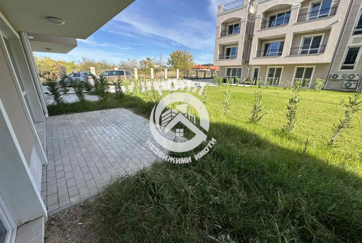 Роял Имоти продава двустаен апартамент с двор, Беломорски, Пловдив - 0