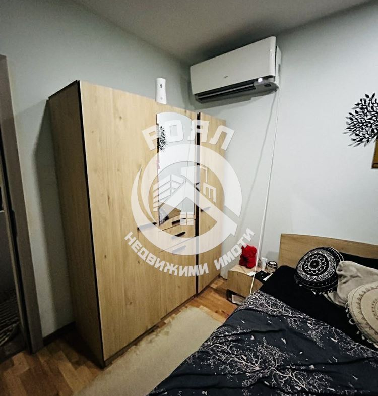 Роял Имоти продава едноетажна къща с двор в гр.Съединение - 0