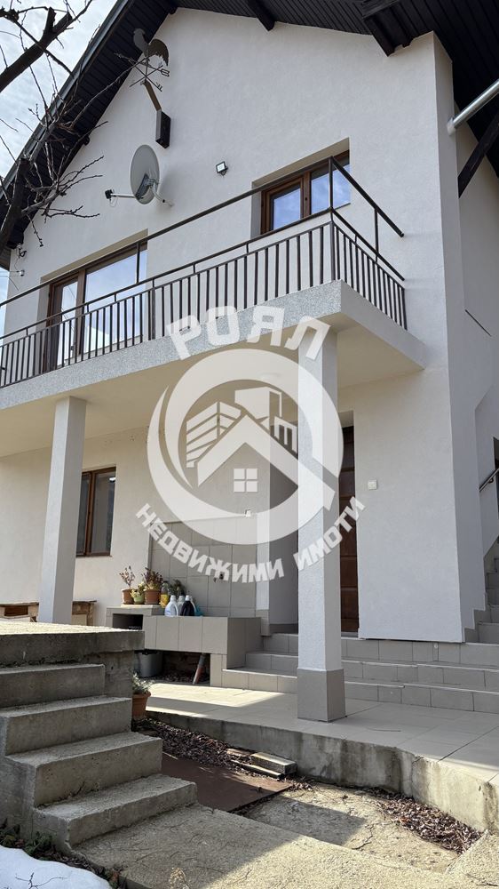 Роял имоти продава двуетажна къща в с.Гълъбово, област Пловдив - 0