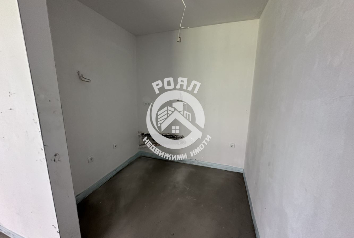 Роял Имоти продава двустаен апартамент с двор, Беломорски, Пловдив - 0