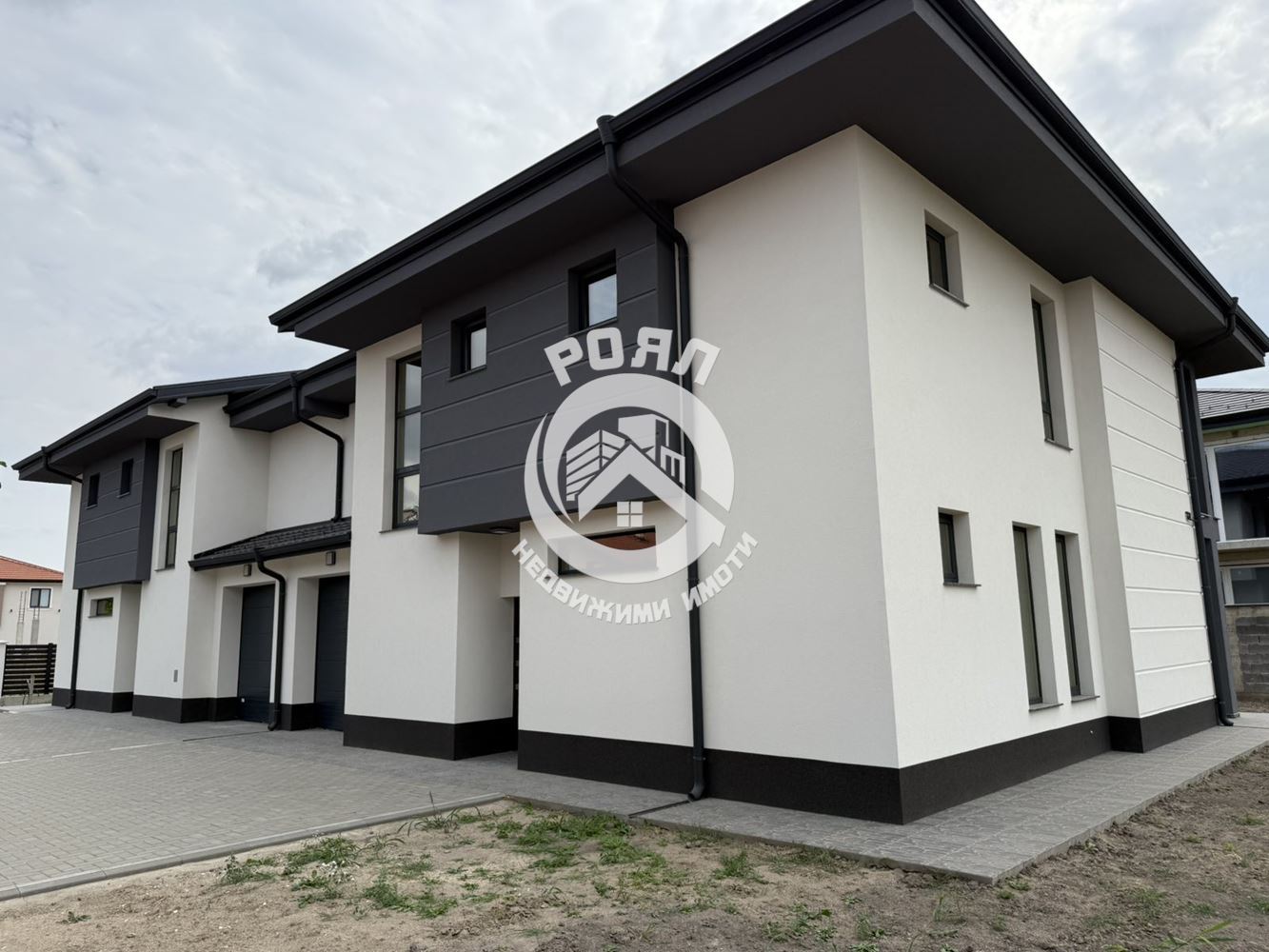 Роял имоти продава къща в кв Беломорски, Пловдив - 0