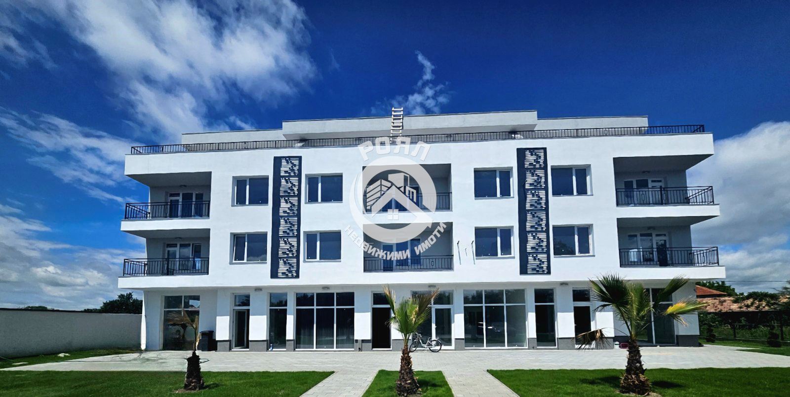 Роял имоти продава тристаен апартамент, с. Стряма - 0