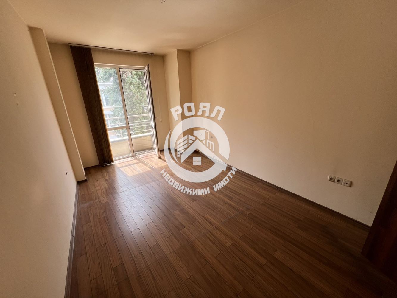 Роял имоти продава многостаен апартамент, Център, Пловдив - 0